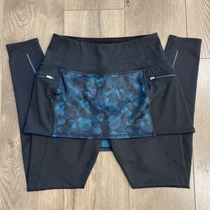 Athleta Abyss Treverse Frost Green And Black Floral Skirt Leggings Small